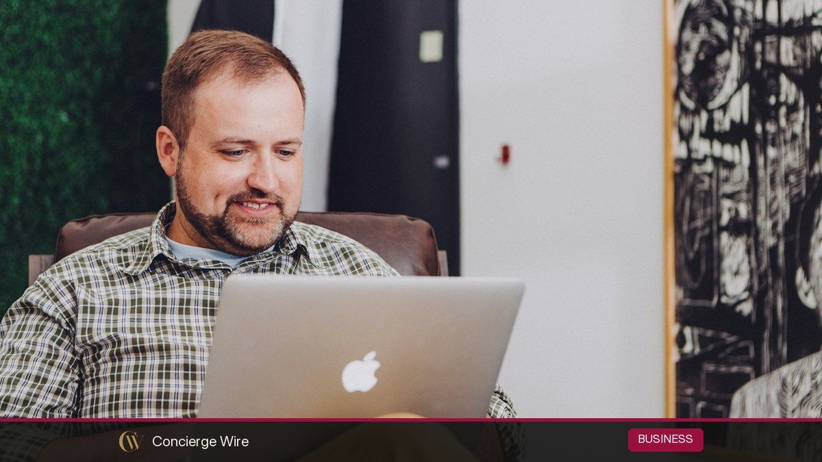 20 Side Hustles That Actually Pay in 2026 (With Realistic Earnings)